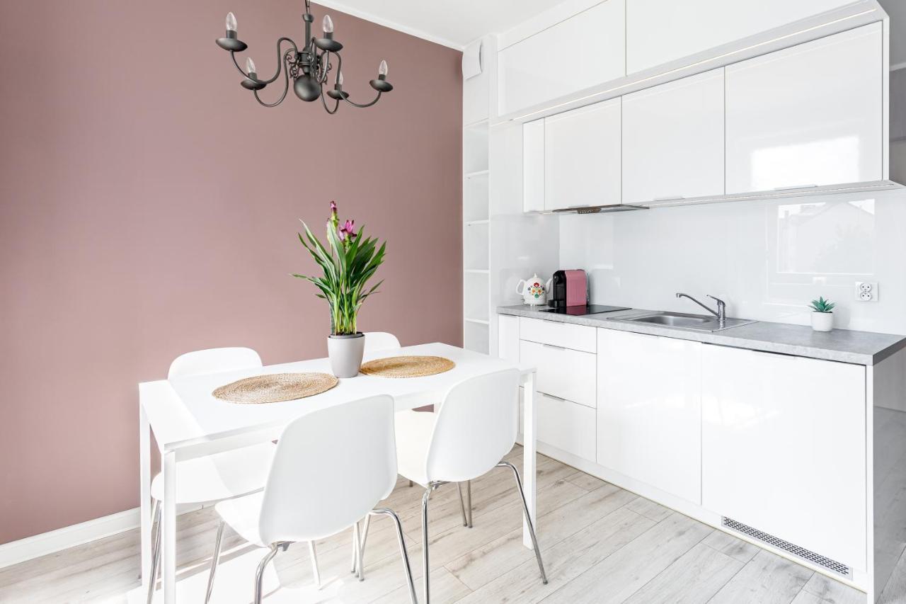 Apartament "Anna" - Kwartal Rozy Wiatrow, 15 Min Spacerem Od Plazy Swinoujscie Luaran gambar