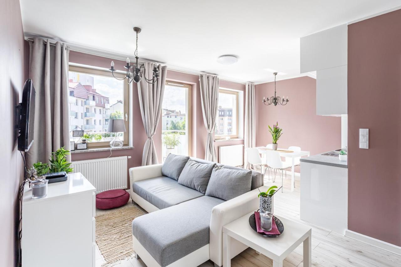 Apartament "Anna" - Kwartal Rozy Wiatrow, 15 Min Spacerem Od Plazy Swinoujscie Luaran gambar